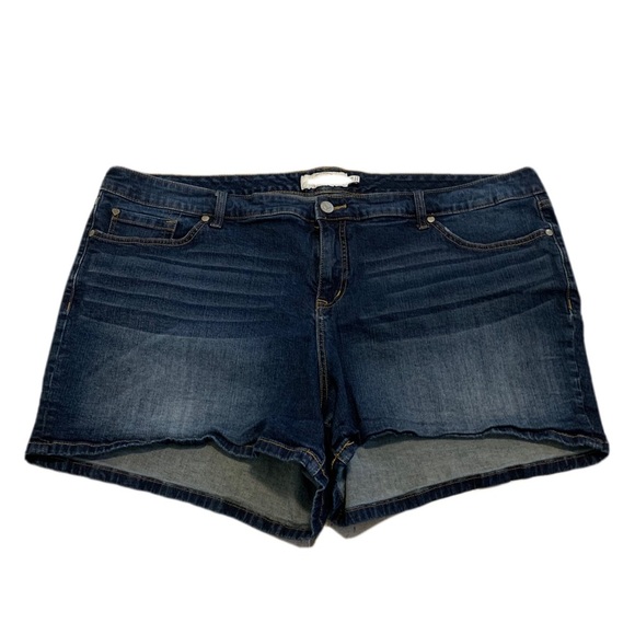 Torrid Denim Jean Shorts Size 26 Dark Wash - Picture 1 of 5